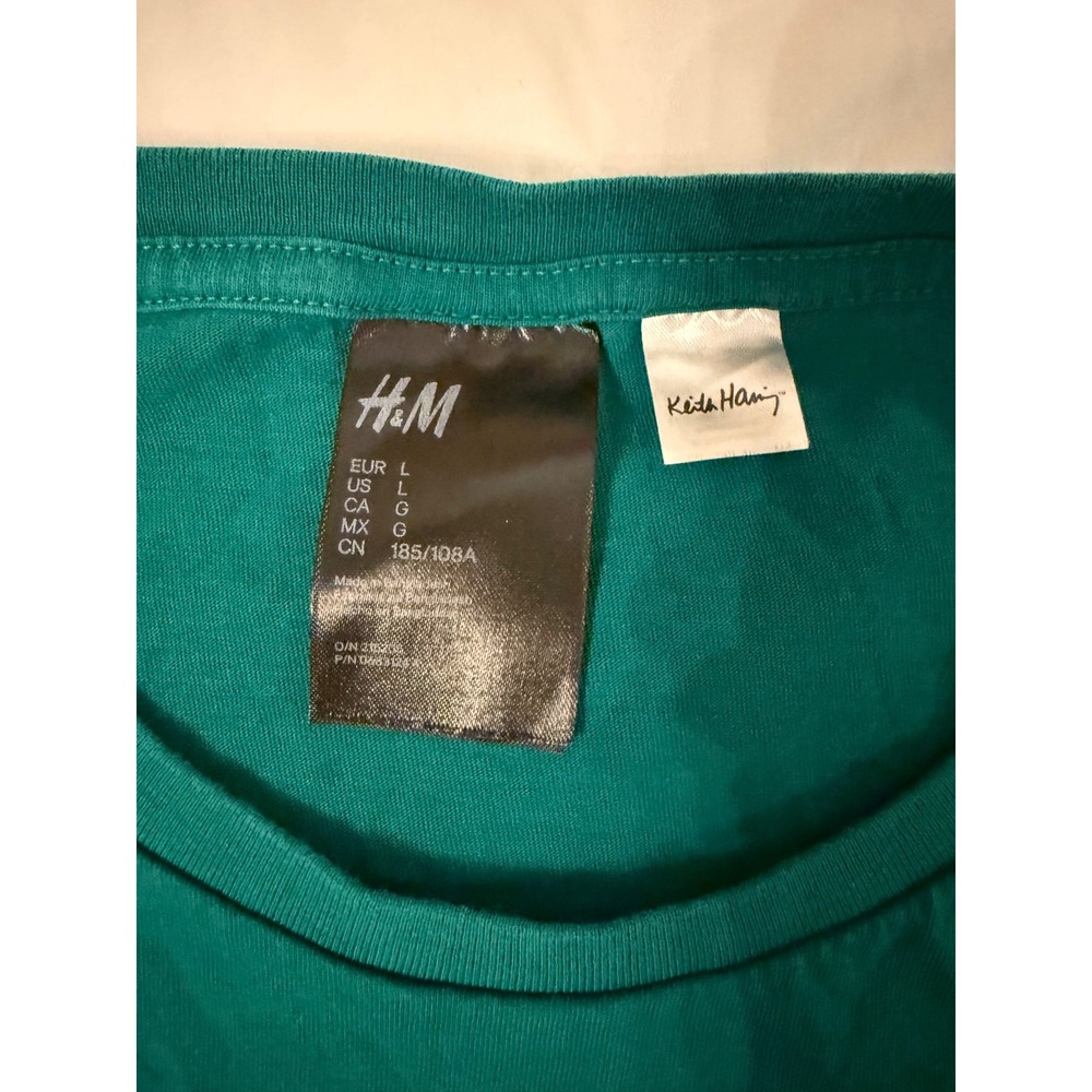 HM Keith Haring Graphic T-Shirt Mens Large Teal Green Pop Art Globe Earth Tee - Picture 2 of 5